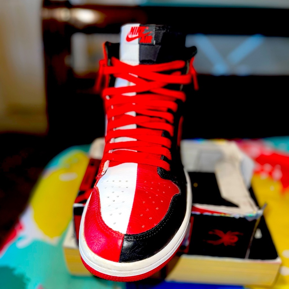 AIR JORDAN 1 RETRO HIGH OG NRG
"Homage 2 Home Sz 11